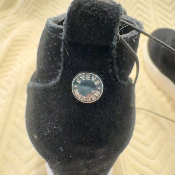 NEW, no box Steve Madden Flavy Suede Wedge Ankle Bootie Women’s 9 Black Side Zip - Picture 6 of 7